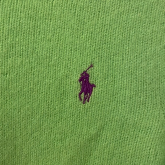 Big sale for jacket, sweaters. All in good condition, cool style - Picture 6 of 13